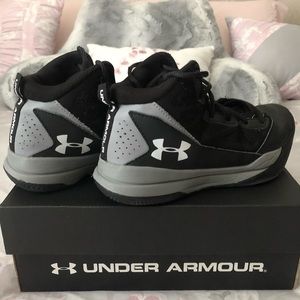 Under Armour Jet Mid Basketball Shoes